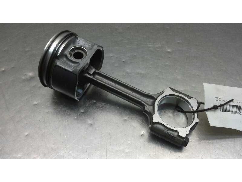Recambio de piston para nissan juke (f15) 1.6 16v referencia OEM IAM   