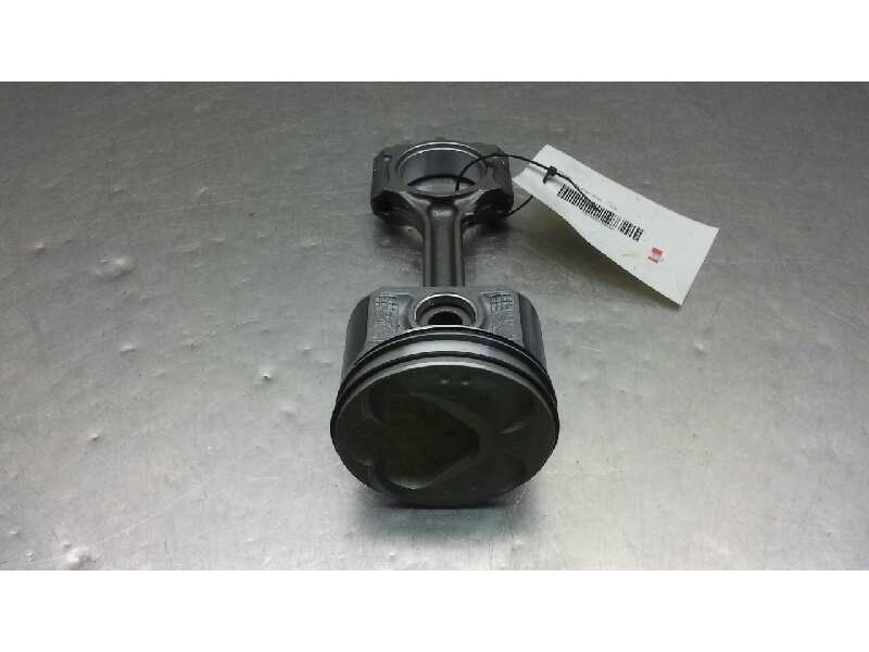 Recambio de piston para nissan juke (f15) 1.6 16v referencia OEM IAM   