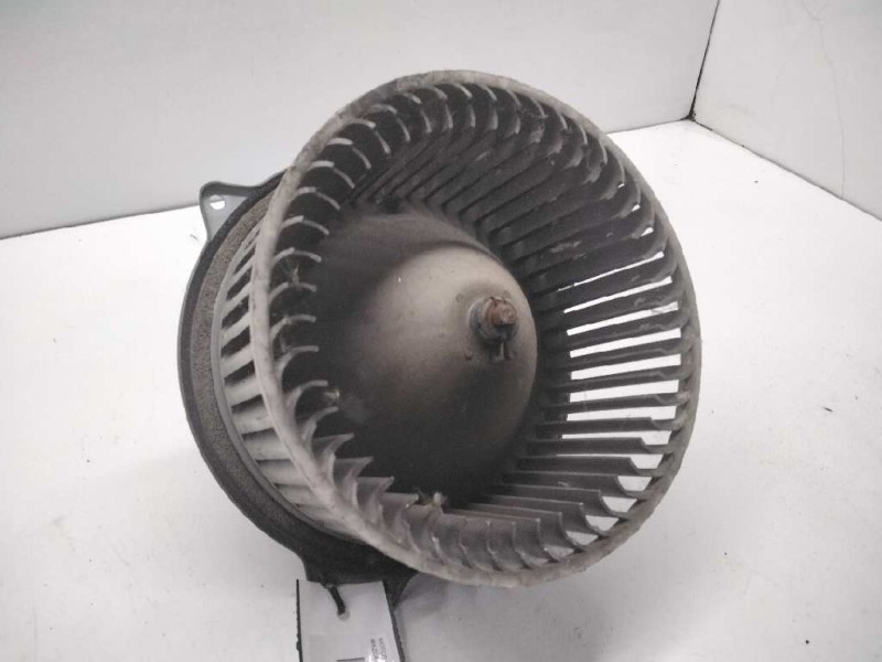 Recambio de motor calefaccion para mazda premacy (cp) 2.0 turbodiesel referencia OEM IAM HB111GE4T  126765