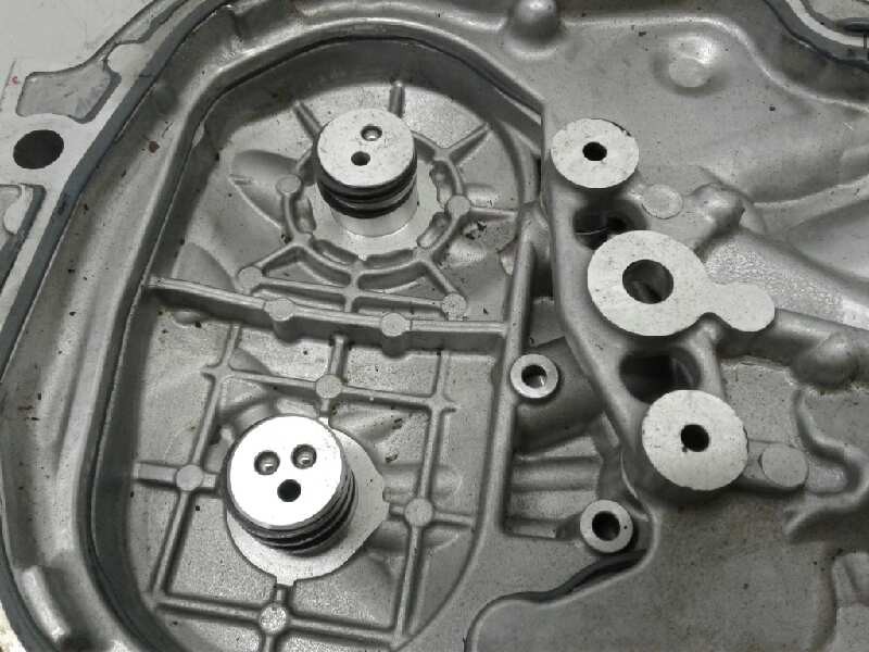 Recambio de tapa distribucion exterior para nissan juke (f15) 1.6 16v referencia OEM IAM   