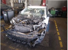 renault megane iii berlina 5 p del año 2010