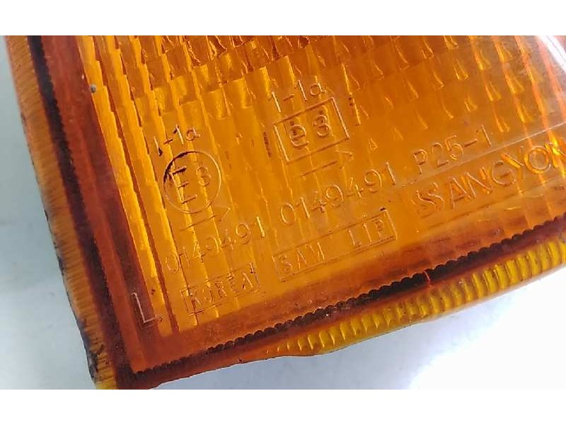 Recambio de piloto delantero izquierdo para ssangyong family 2.5 td referencia OEM IAM 0149491  127206