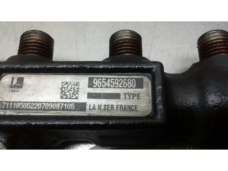 Recambio de rampa inyectora para peugeot 307 berlina (s2) 1.6 hdi referencia OEM IAM 965492680  