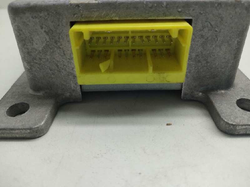 Recambio de centralita airbag para nissan almera (n15) referencia OEM IAM 285562N100  