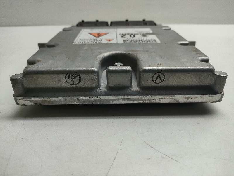 Recambio de centralita motor uce para nissan x-trail (t30) referencia OEM IAM 23710EQ44A  