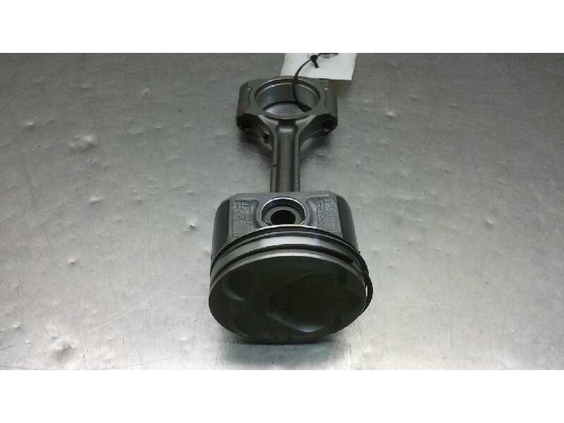 Recambio de piston para nissan juke (f15) 1.6 16v referencia OEM IAM   
