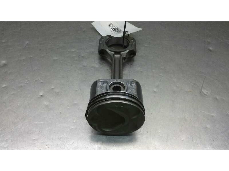 Recambio de piston para nissan juke (f15) 1.6 16v referencia OEM IAM   