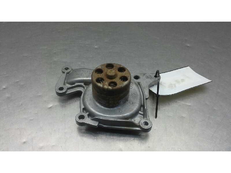 Recambio de bomba agua para renault kangoo 1.5 dci diesel fap referencia OEM IAM 8200713853 238021 