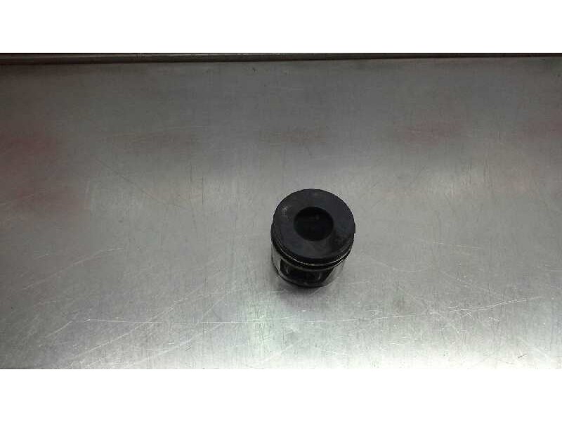 Recambio de piston para volkswagen golf v berlina (1k1) 2.0 tdi referencia OEM IAM   