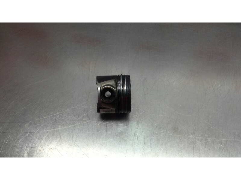 Recambio de piston para volkswagen golf v berlina (1k1) 2.0 tdi referencia OEM IAM   