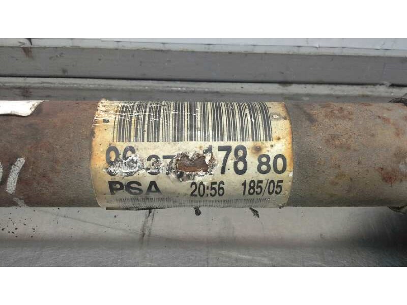 Recambio de transmision delantera derecha para peugeot 307 berlina (s2) 1.6 hdi referencia OEM IAM 9637117880  