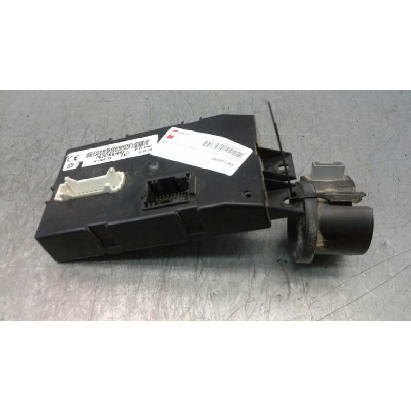 Recambio de antirrobo para renault master ii phase 2 caja cerrada 2.5 dci diesel cat referencia OEM IAM 820058663  