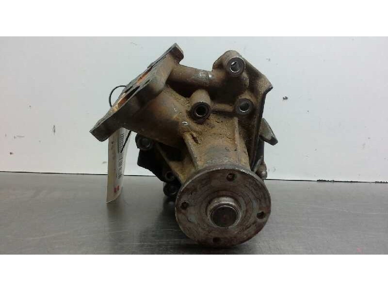Recambio de bomba agua para mitsubishi galloper (hyundai) 2.5 td cat referencia OEM IAM   