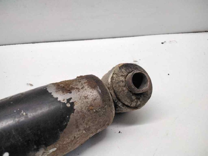 Recambio de amortiguador trasero para porsche 944 2.5 referencia OEM IAM   