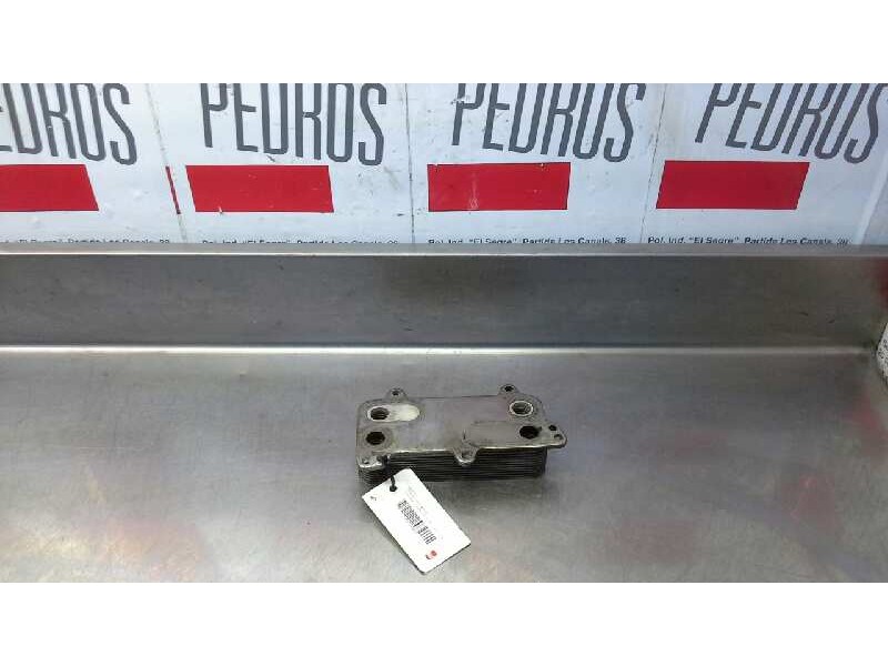 Recambio de enfriador aceite motor para volkswagen touareg (7la) tdi r5 referencia OEM IAM 070117021D  