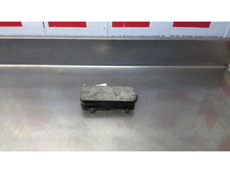 Recambio de enfriador aceite motor para volkswagen touareg (7la) tdi r5 referencia OEM IAM 070117021D  