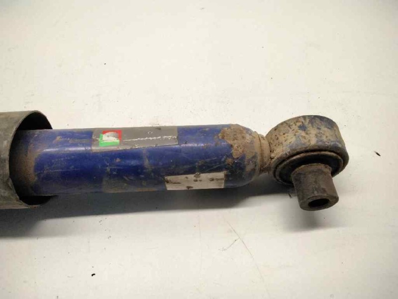 Recambio de amortiguador trasero para opel corsa a referencia OEM IAM   13845