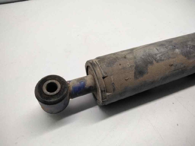 Recambio de amortiguador trasero para opel corsa a referencia OEM IAM   13845