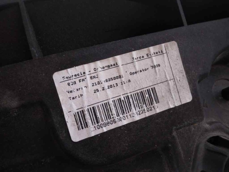 Recambio de panel frontal para renault clio iii authentique referencia OEM IAM 625003860R  