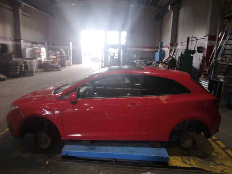 seat ibiza (6j5) del año 2008