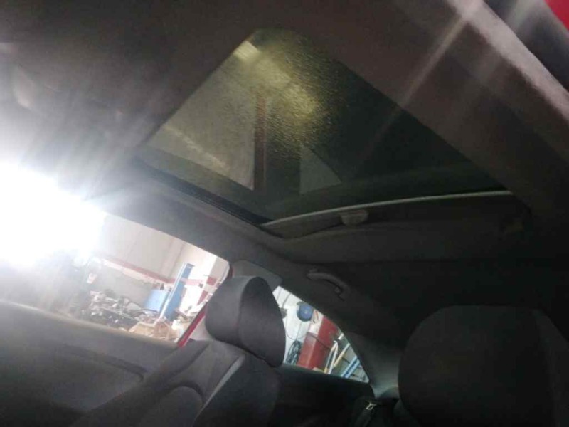 seat ibiza (6j5) del año 2008