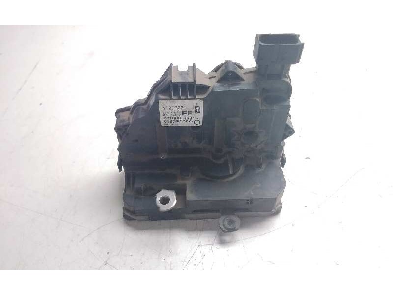 Recambio de cerradura puerta delantera derecha para opel corsa c 1.2 16v cat (z 12 xe / lw4) referencia OEM IAM 13258271  