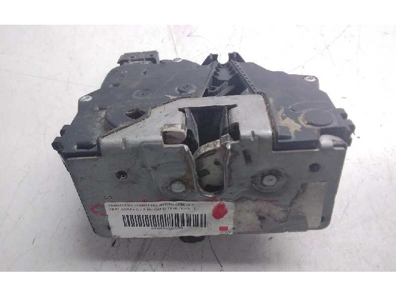 Recambio de cerradura puerta delantera derecha para opel corsa c 1.2 16v cat (z 12 xe / lw4) referencia OEM IAM 13258271  