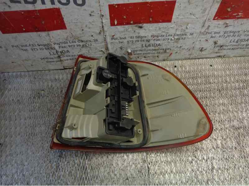 Recambio de piloto trasero izquierdo para opel astra f berlina california referencia OEM IAM 90442020  