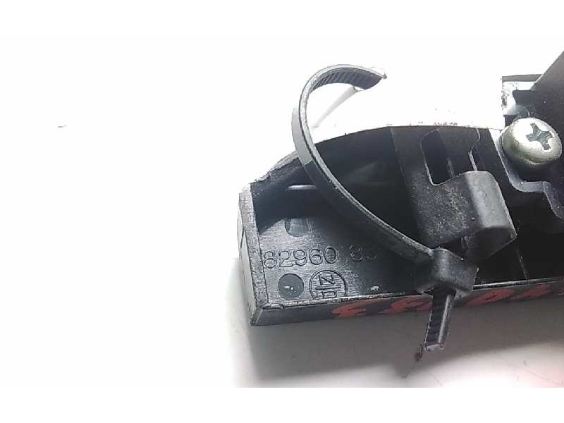 Recambio de mando elevalunas trasero derecho para nissan terrano (wd21) freeway referencia OEM IAM 8296083G00  