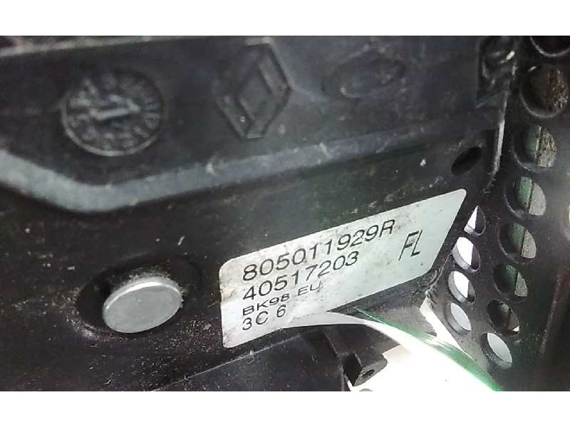 Recambio de cerradura puerta delantera izquierda para renault clio iii authentique referencia OEM IAM 805011929R  