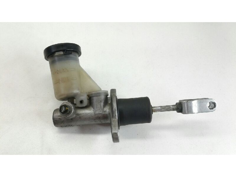 Recambio de bombin embrague para nissan terrano/terrano.ii (r20) sr (5-ptas.) referencia OEM IAM 3062048P0B  
