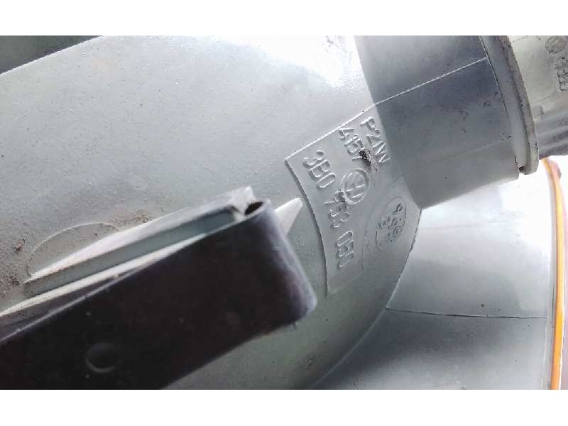 Recambio de piloto delantero derecho para volkswagen passat berlina (3b2) comfortline referencia OEM IAM 3B0953050  