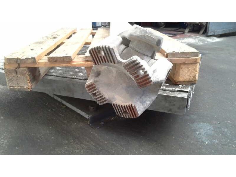 Recambio de cardan trasero para renault premium 450 referencia OEM IAM   
