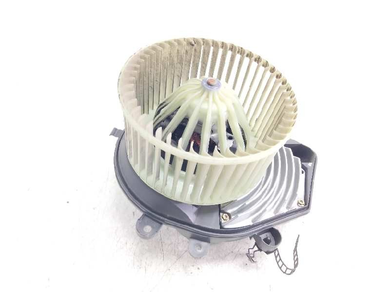 Recambio de motor calefaccion para volkswagen passat berlina (3b3) edition referencia OEM IAM 8D1820021C  