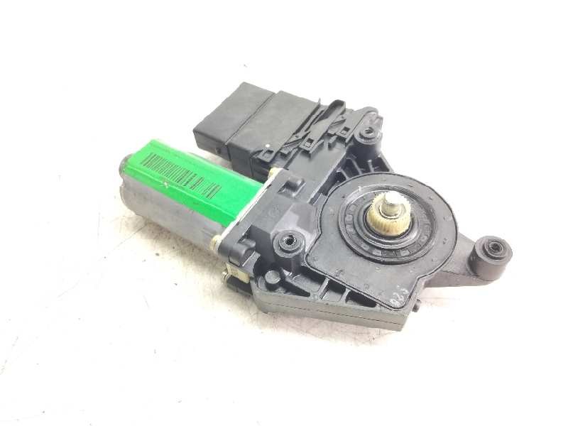Recambio de motor elevalunas trasero izquierdo para volkswagen passat berlina (3b3) edition referencia OEM IAM 3V5839751BF  