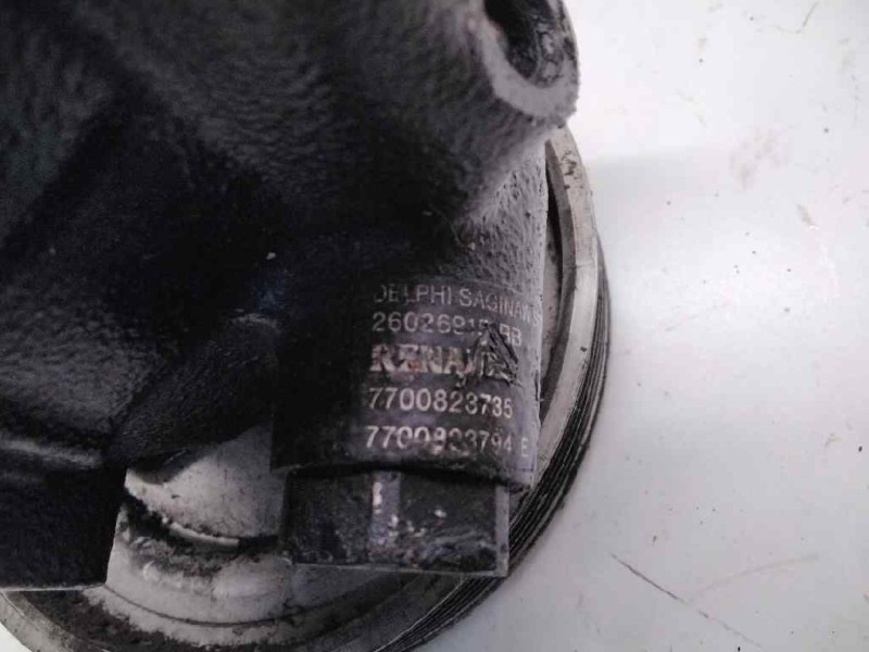 Recambio de bomba servodireccion para renault laguna (b56) 1.6 referencia OEM IAM 7700823735  