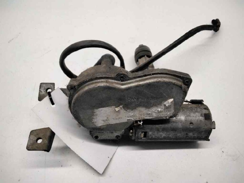 Recambio de motor limpia trasero para opel kadett d referencia OEM IAM 90242020  14488