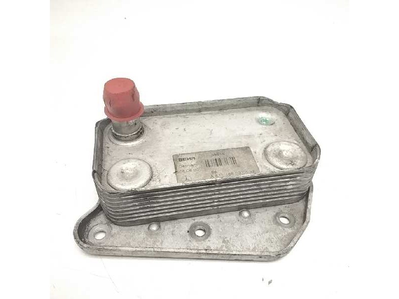 Recambio de enfriador aceite motor para mercedes vito (w638) caja cerrada 110 cdi  (638.094) referencia OEM IAM A6111880301  