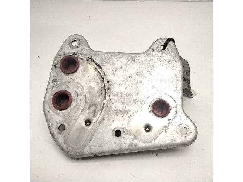 Recambio de enfriador aceite motor para mercedes vito (w638) caja cerrada 110 cdi  (638.094) referencia OEM IAM A6111880301  