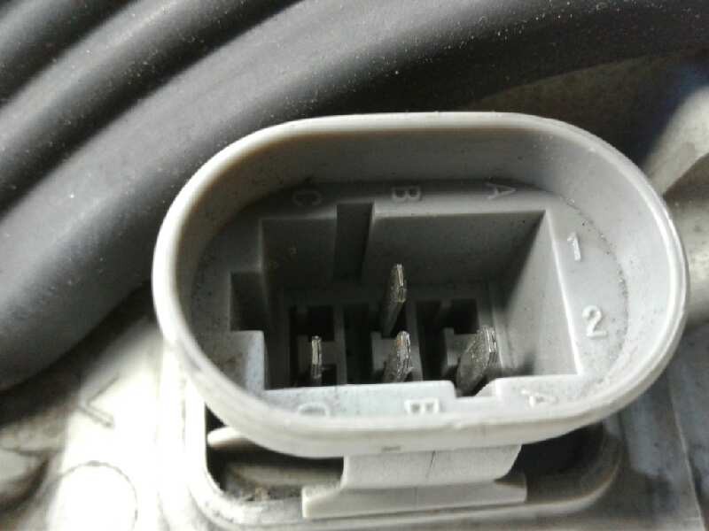 Recambio de faro derecho para renault laguna (b56) 2.0 rt (b56c/h/l) referencia OEM IAM 7701038262  