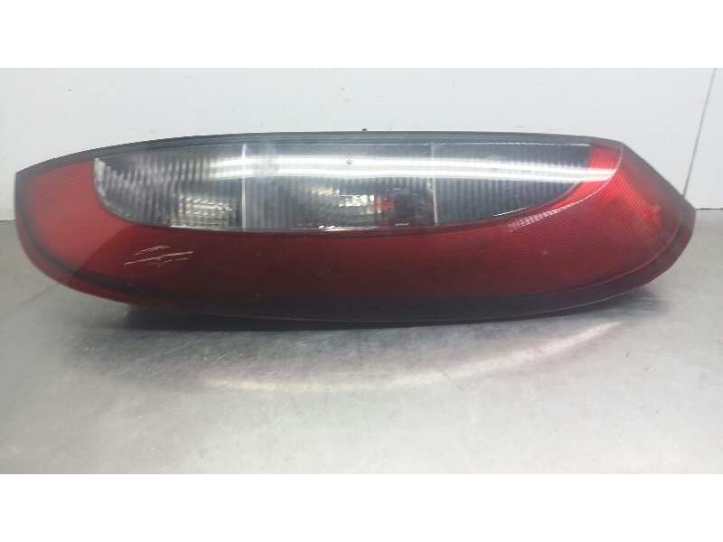 Recambio de piloto trasero derecho para opel corsa c sri referencia OEM IAM 09114337  