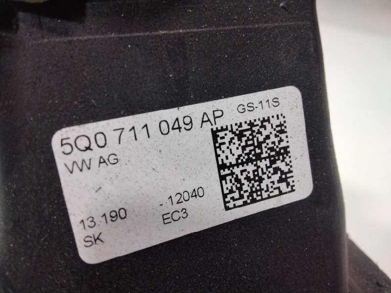 Recambio de palanca cambio para audi a3 (8v) ambiente referencia OEM IAM 5Q0711049AP  