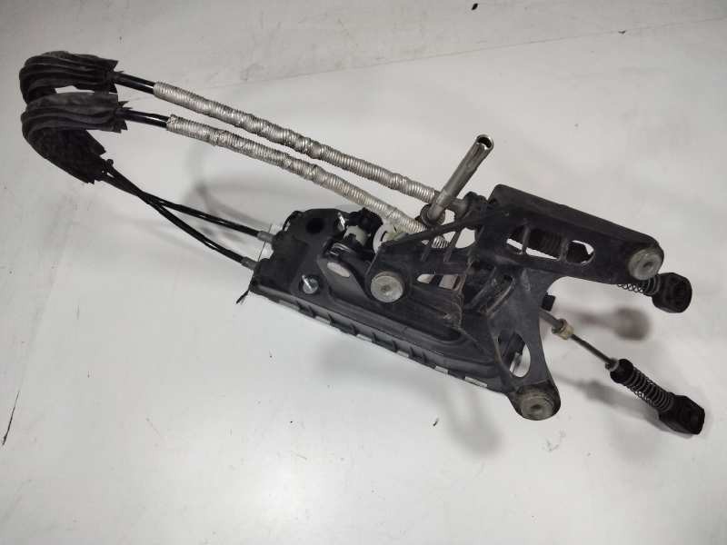 Recambio de palanca cambio para audi a3 (8v) ambiente referencia OEM IAM 5Q0711049AP  