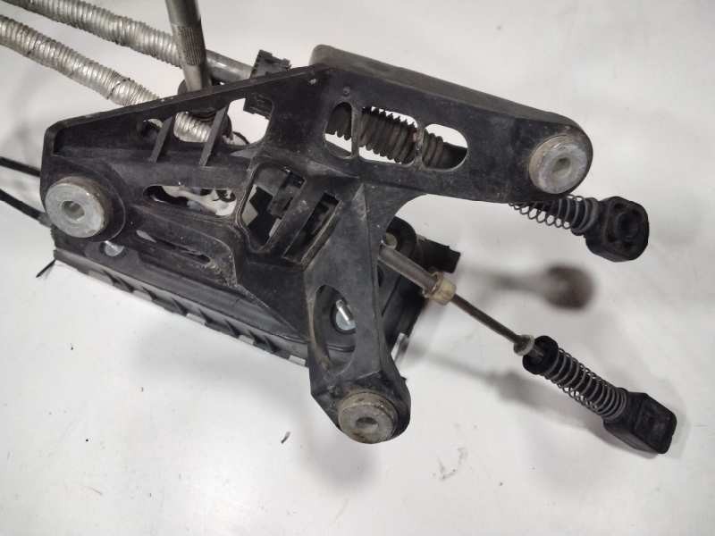 Recambio de palanca cambio para audi a3 (8v) ambiente referencia OEM IAM 5Q0711049AP  