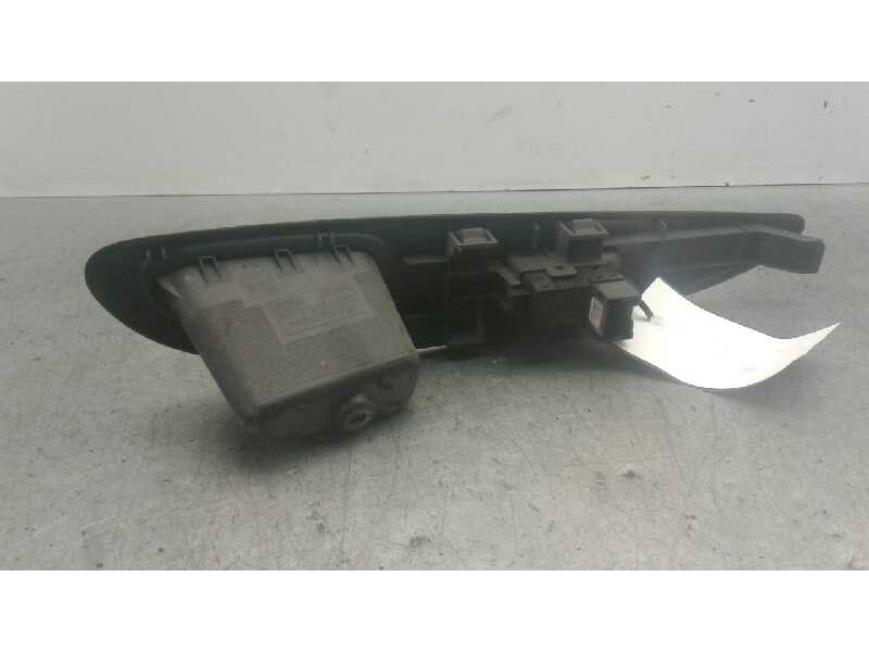 Recambio de mando elevalunas delantero derecho para nissan primera berlina (p12) acenta referencia OEM IAM 25411AV600  