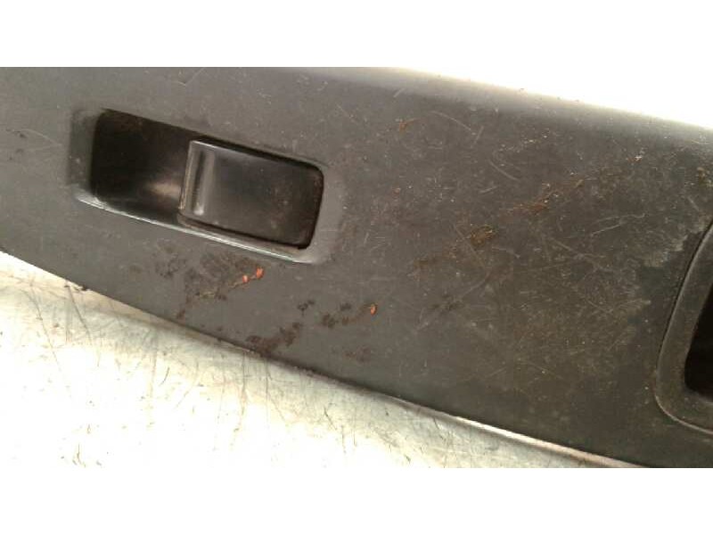 Recambio de mando elevalunas delantero derecho para nissan primera berlina (p12) acenta referencia OEM IAM 25411AV600  