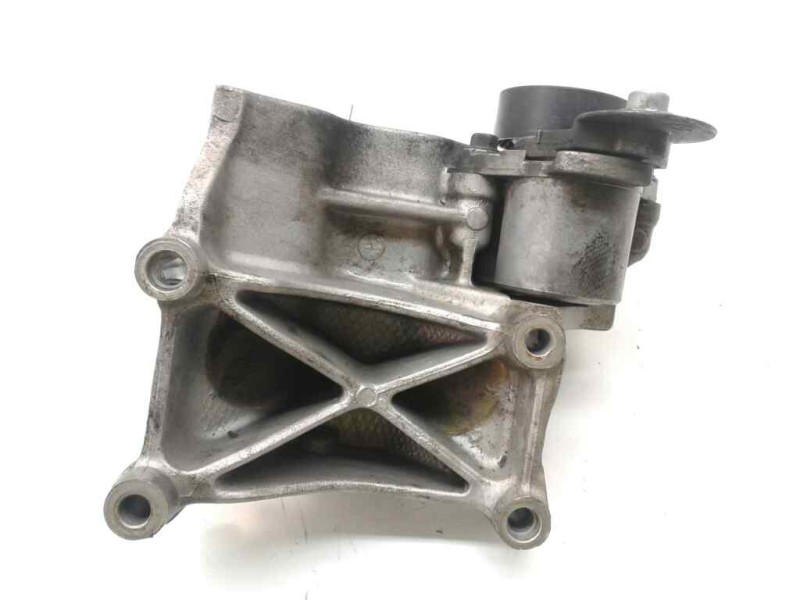 Recambio de soporte alternador para kia carens 2.0 crdi ex monovolumen referencia OEM IAM 2528127  
