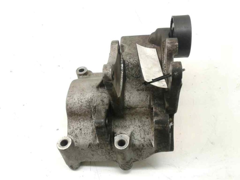 Recambio de soporte alternador para kia carens 2.0 crdi ex monovolumen referencia OEM IAM 2528127  