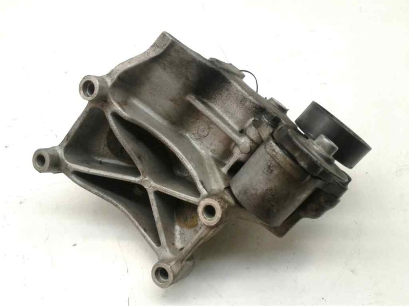 Recambio de soporte alternador para kia carens 2.0 crdi ex monovolumen referencia OEM IAM 2528127  