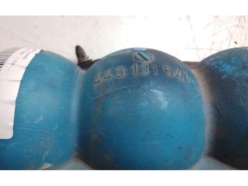 Recambio de acumulador de vacio para audi a6 avant (4a5) referencia OEM IAM 443131541  